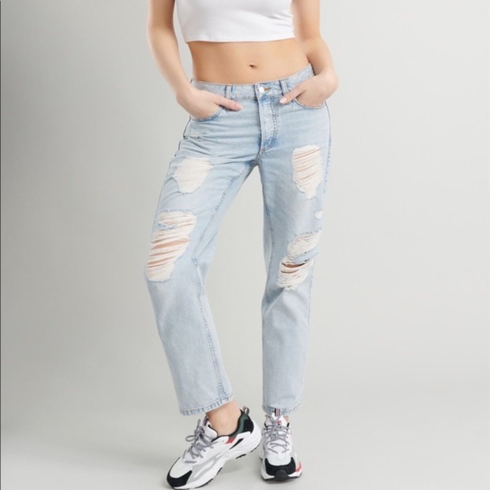 Garage ex boyfriend jeans fits 24 or 25!!